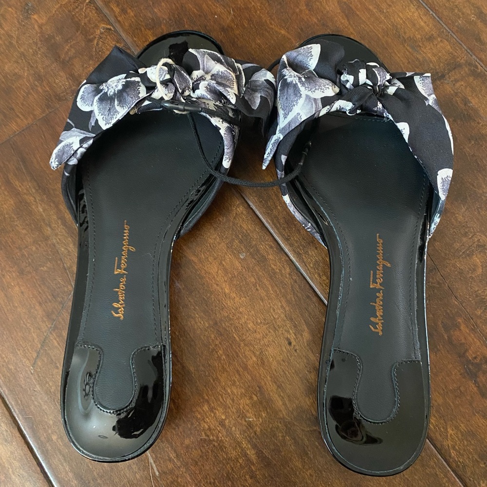 Salvatore Ferragamo Black & White Tie Floral Sandals